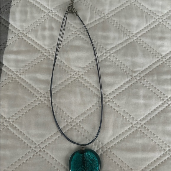 Glass necklace - Picture 3 of 4